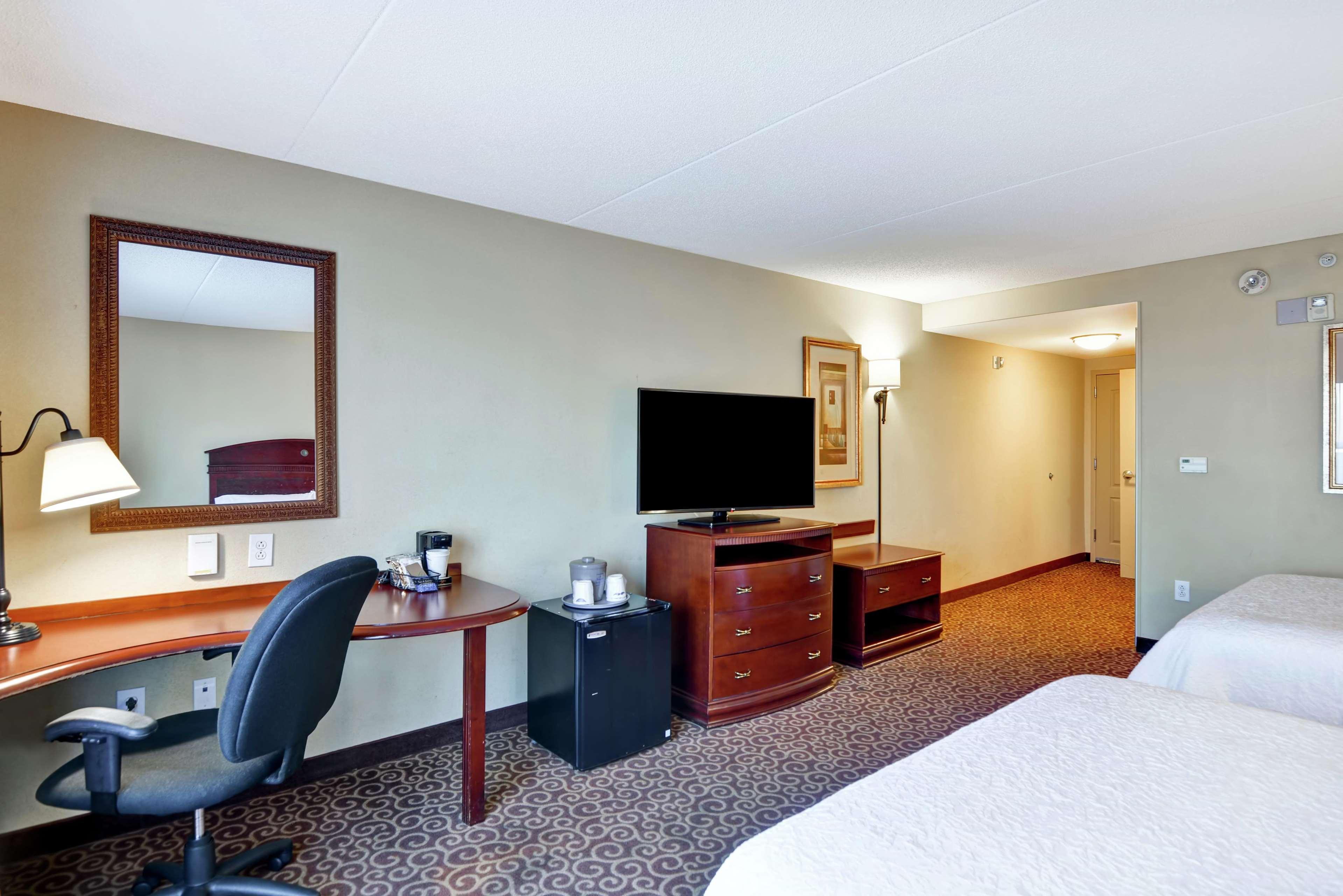 Hampton Inn And Suites Fredericksburg Exterior photo
